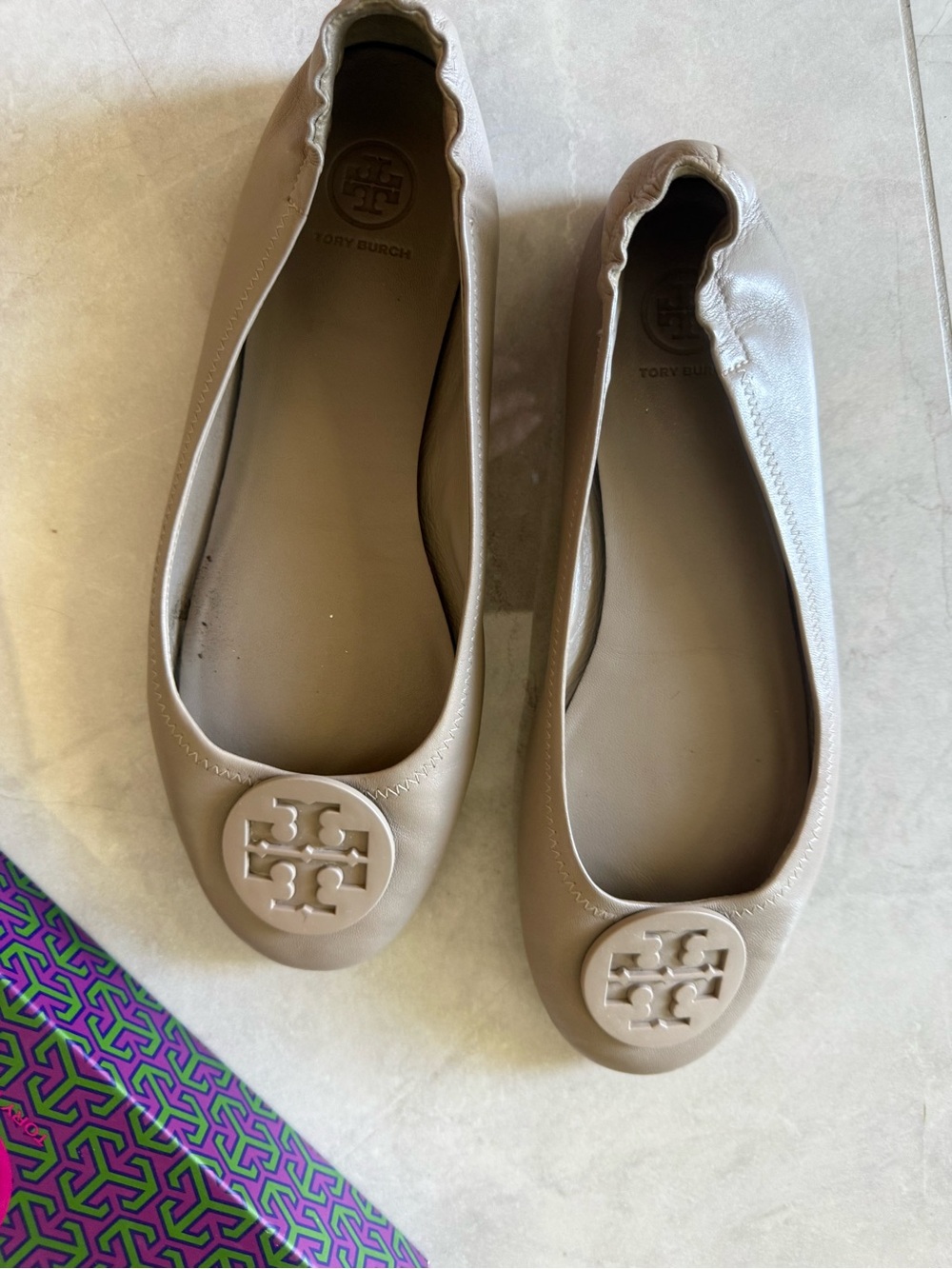 Tory Burch Minnie Travel Ballet Flats – French Gray Leather US 10.5